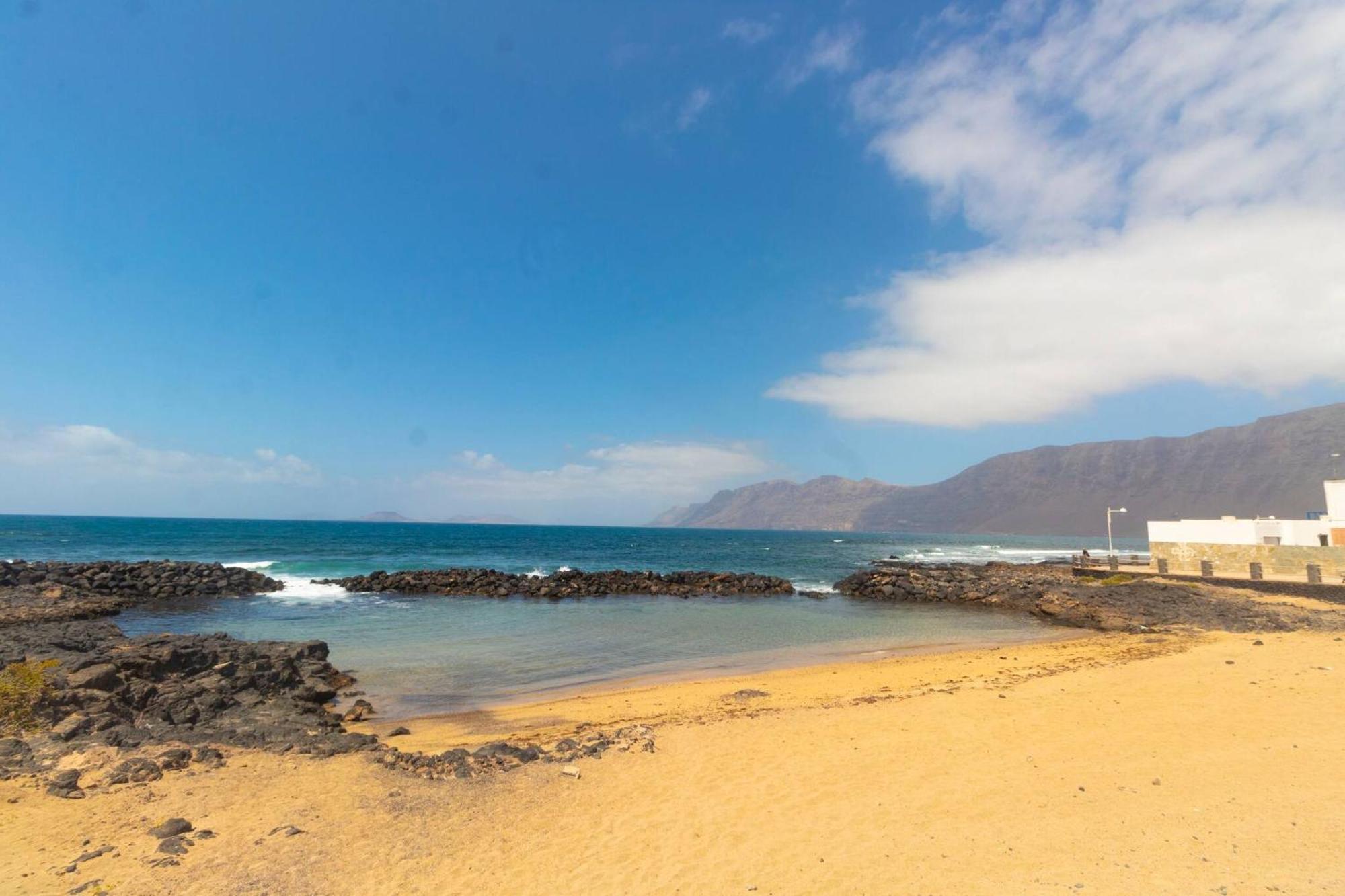 Casa Bianca Caleta De Famara Hotel Bagian luar foto