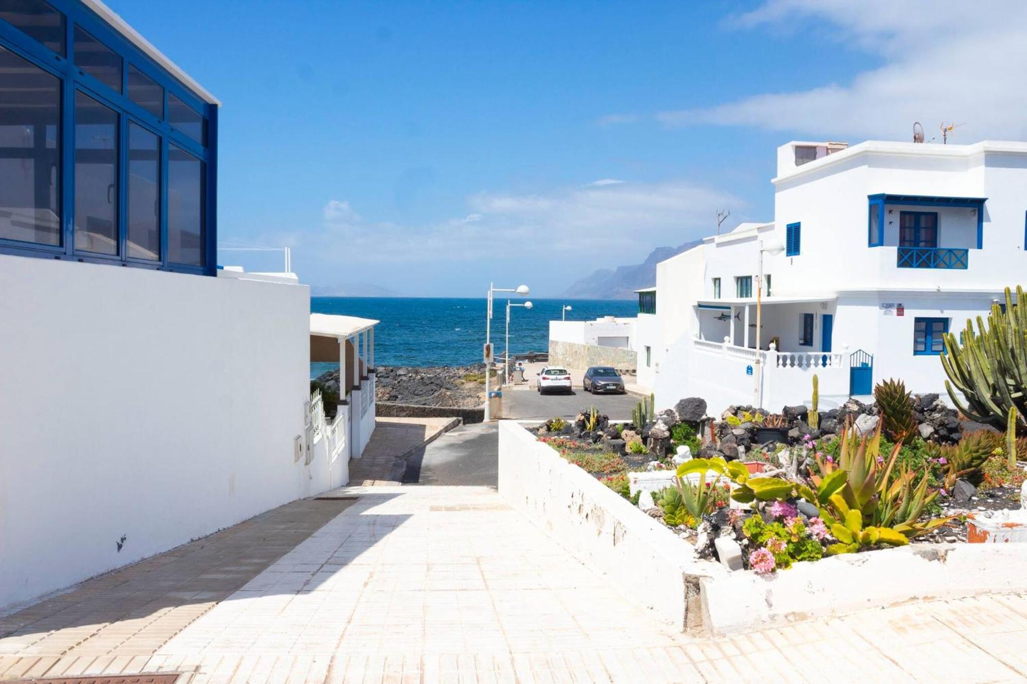Casa Bianca Caleta De Famara Villa Bagian luar foto