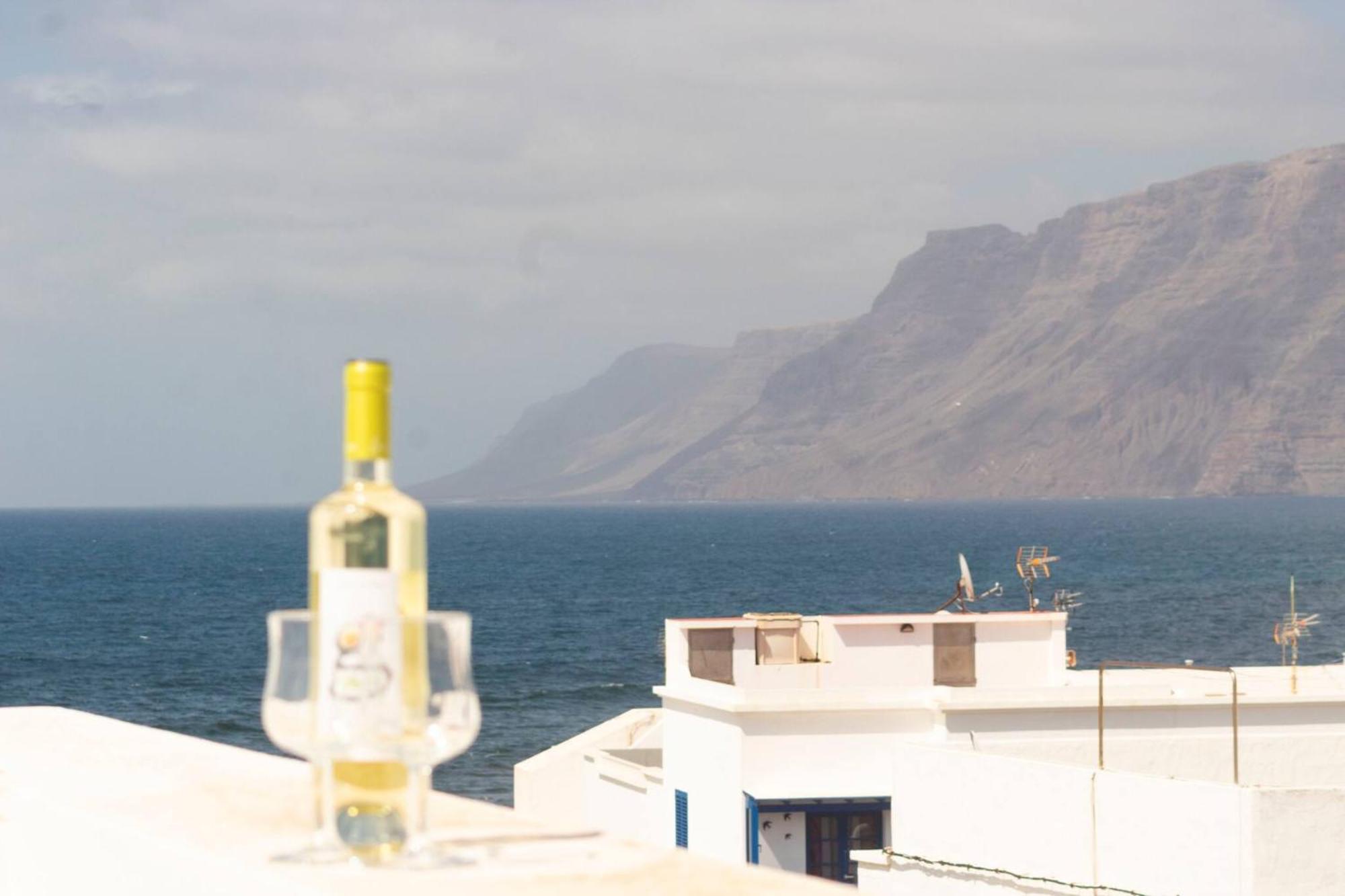 Casa Bianca Caleta De Famara Villa Bagian luar foto
