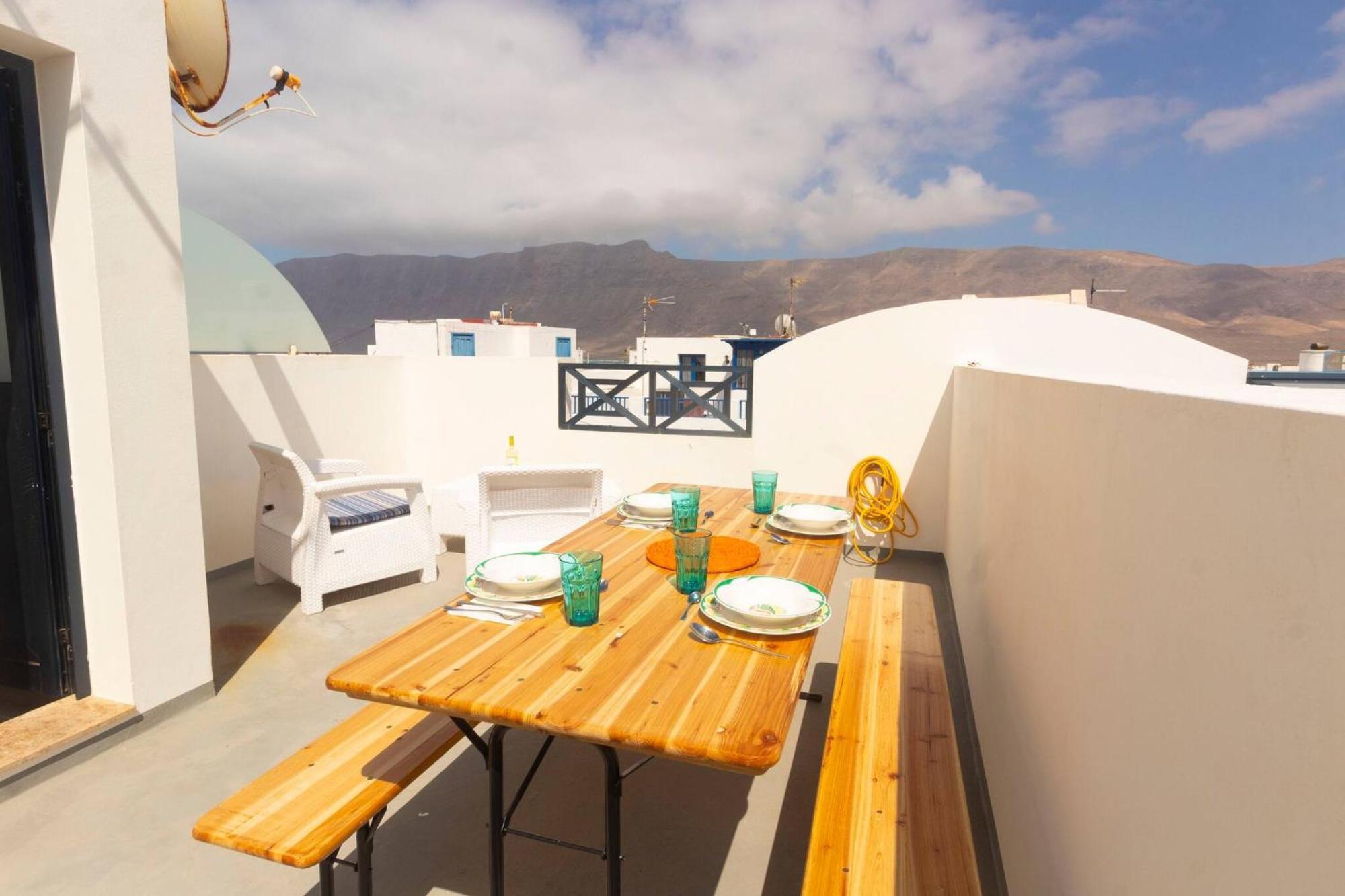 Casa Bianca Caleta De Famara Hotel Bagian luar foto