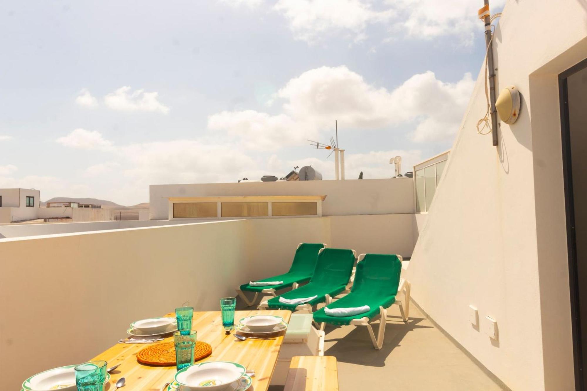 Casa Bianca Caleta De Famara Villa Bagian luar foto